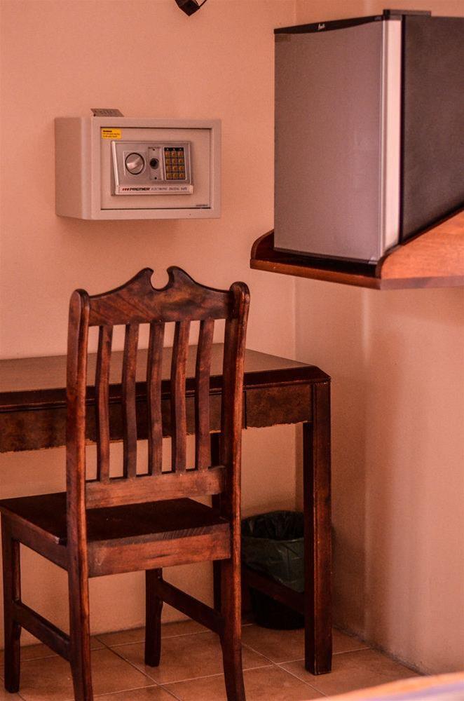 Hotel La Choza Inn La Fortuna Екстериор снимка